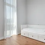 Family-friendly 2bd I Terrace I Parking I Cohost *