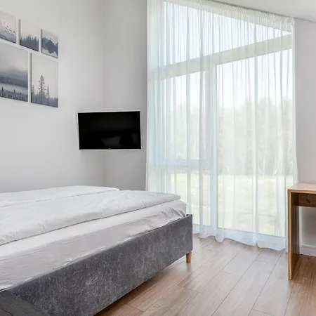Family-friendly 2bd I Terrace I Parking I Cohost