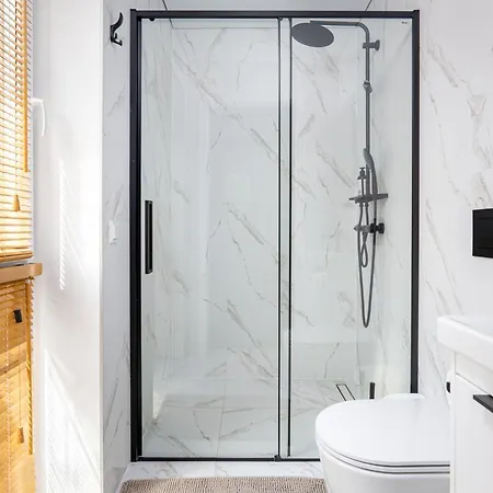 Daire Family-friendly 2bd I Terrace I Parking I Cohost *