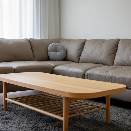 Family-friendly 2bd I Terrace I Parking I Cohost شقة بالانغا