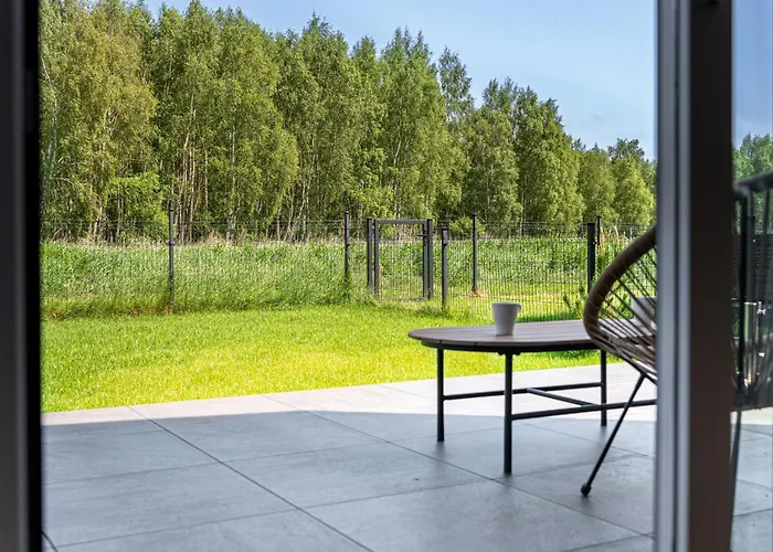 Family-friendly 2bd I Terrace I Parking I Cohost Daire